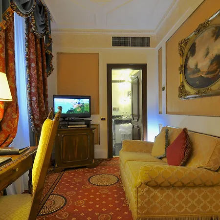 Splendide Royal - The Leading Of The World ローマ