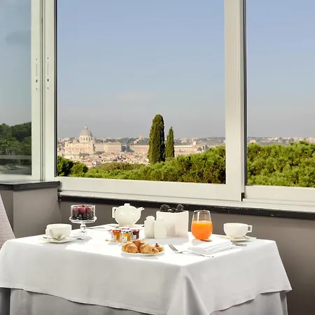 Splendide Royal - The Leading Of The World Roma